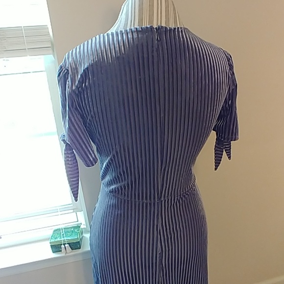 NWT Gorgeous dress - Picture 7 of 8